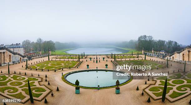 gardens of versailles apollo fountain - versailles stock pictures, royalty-free photos & images