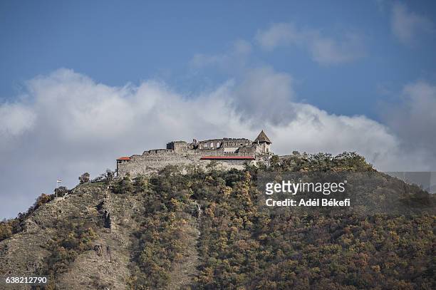 castle of visegrad - visegrad hungary stock pictures, royalty-free photos & images