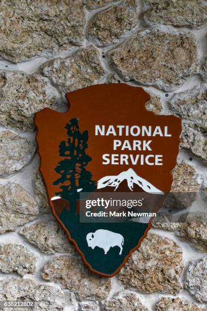 national park service logo sign - us national park service stock pictures, royalty-free photos & images