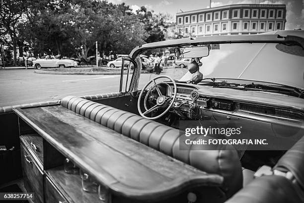 classics in havana - cadillac eldorado stock pictures, royalty-free photos & images