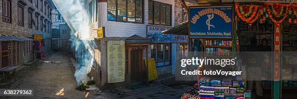 namche bazaar juniper smoke sherpa trading post village himalayas nepal - namche bazaar stock pictures, royalty-free photos & images