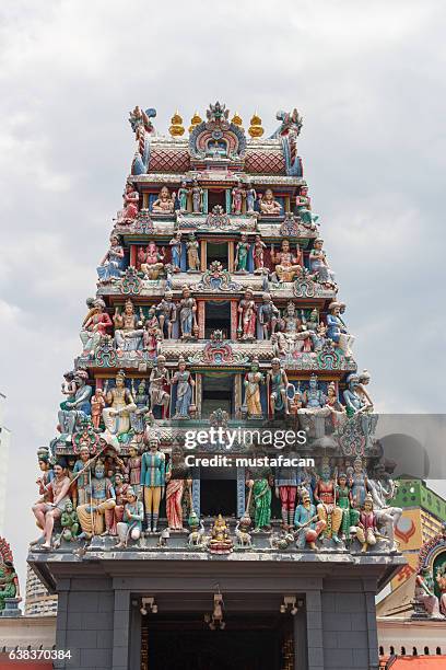 the sri mariamman temple - sri mariamman temple singapore stock pictures, royalty-free photos & images