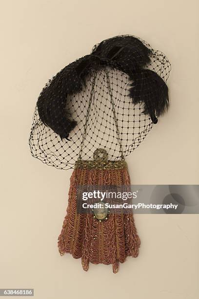 antique beaded purse and bird cage veiled hat - accessorio personale foto e immagini stock