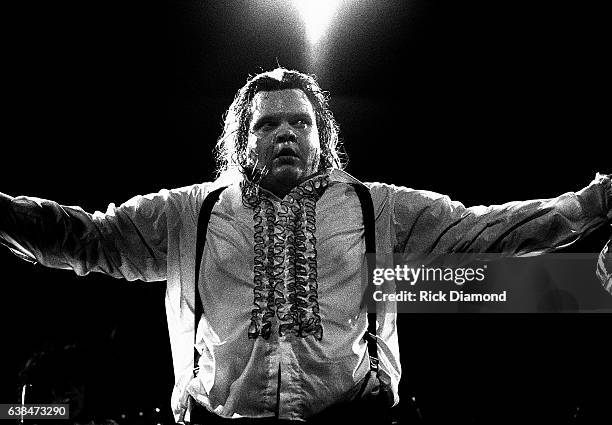 Singer/Songwriter Meat Loaf performs at Symphony Hall in Atlanta Georgia April 12, 1978