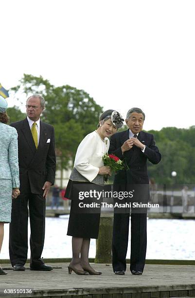 Emperor Akihito, Empress Michiko of Japan and King Carl XVI Gustaf and Queen Silvia of Sweden visit Gripsholm Castle on May 31, 2000 in Mariefred,...