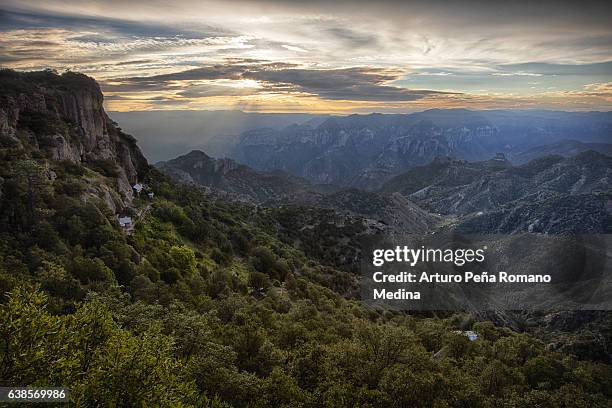 copper canyon, barrancas del cobre, mexico - estado de chihuahua fotografías e imágenes de stock