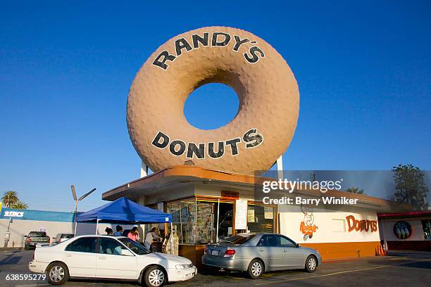 Springfield Donuts Sign Donut Sign Photos and Premium High Res Pictures - Getty Images