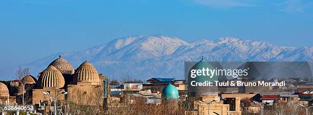 uzbekistan, samarkand, shah-i-zinda - mausoleum stock-fotos und bilder