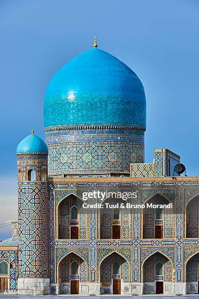 uzbekistan, samarkand, the reghistan - seidenstraße stock-fotos und bilder