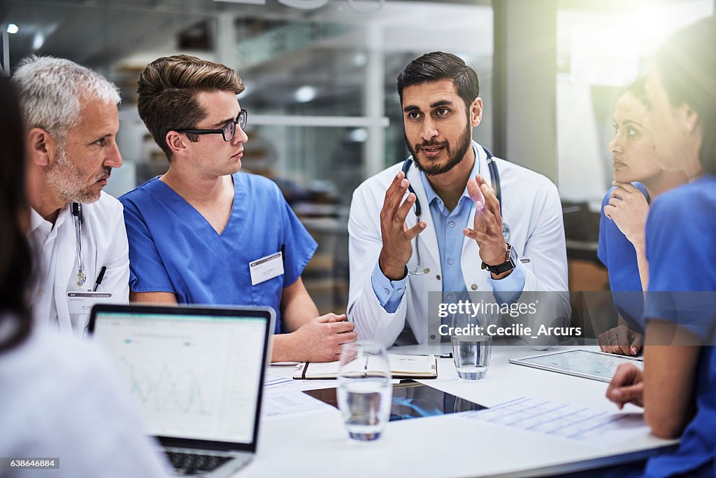 Gemeinsames medizinisches Wissen kommt seinen Mitarbeitern und Patienten zugute
