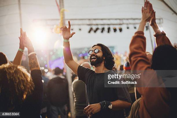 festival vibes - music festival stock pictures, royalty-free photos & images