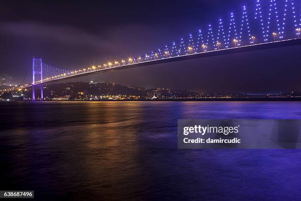 bosphorus bridge in istanbul, turkey - bosporen bildbanksfoton och bilder