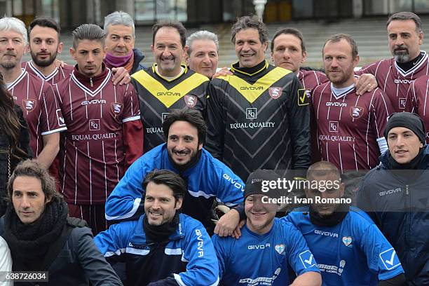 Salerno: "All for Amatrice", solidarity demonstration for the areas affected by the earthquake in central Italy. Participate in the event the coach...