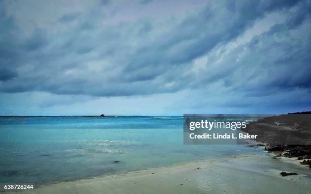 where the sea meets the sky - cayo santa maria stock pictures, royalty-free photos & images