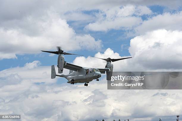 u.s. marine corps mv-22 osprey helicopter air show hillsboro oregon - osprey design stock pictures, royalty-free photos & images