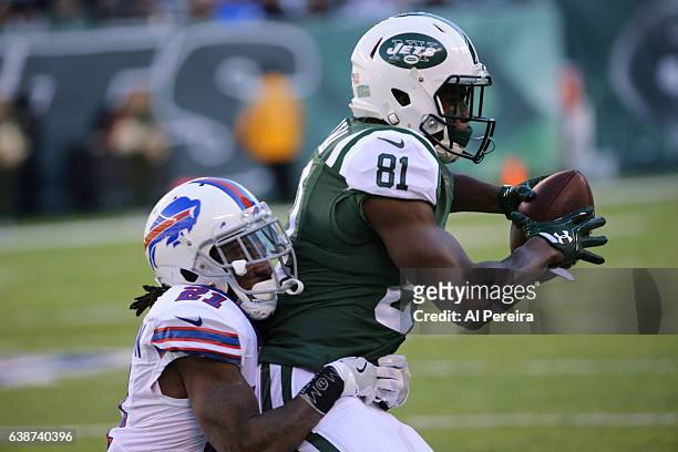Wide Receiver Quincy Enunwa of the New York Jets has a long gain against the Buffalo Bills at MetLife Stadium on January 1, 2017 in East Rutherford,...