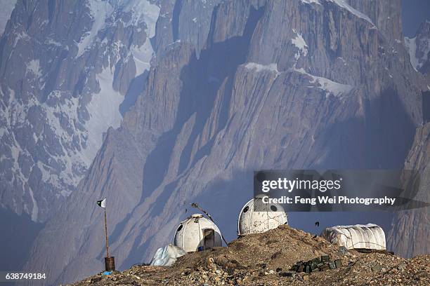 military outpost @ goro ii, central karakoram national park, gilgit-baltistan, pakistan - igloo isolated stock pictures, royalty-free photos & images