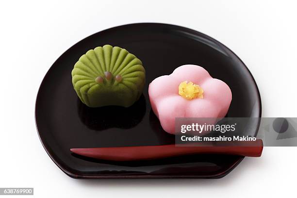 wagashi, japanese confectionery - japanese sweet stock-fotos und bilder