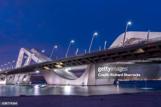 sheikh zayed bridge, abu dhabi - abu dhabi bridge stock pictures, royalty-free photos & images