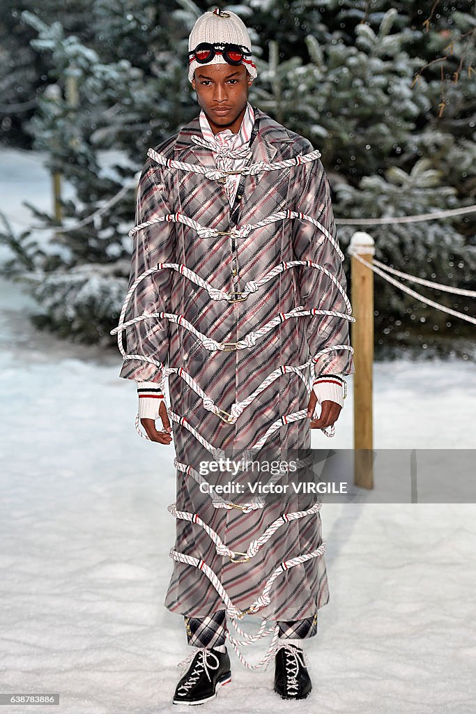 Moncler Gamme Bleu - Runway - Milan Men's Fashion Week Fall/Winter 2017/18