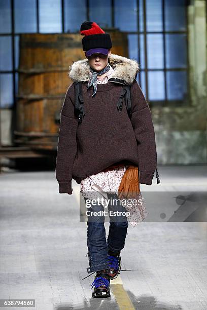 Model walks the runway at the Dsquared2 designed by Dean Caten & Dan Caten show during Milan Men's Fashion Week Fall/Winter 2017/18 on January 15,...