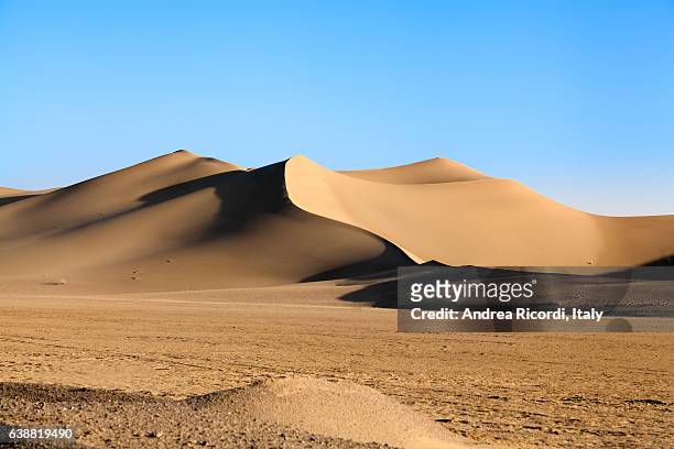 varzaneh desert, isfahan province, iran - sand dune stock pictures, royalty-free photos & images