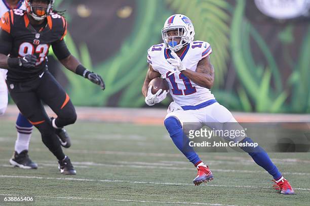 Percy Harvin of the Buffalo Bills runs the football upfield during the game against the Cincinnati Bengals at Paul Brown Stadium on November 20, 2016...
