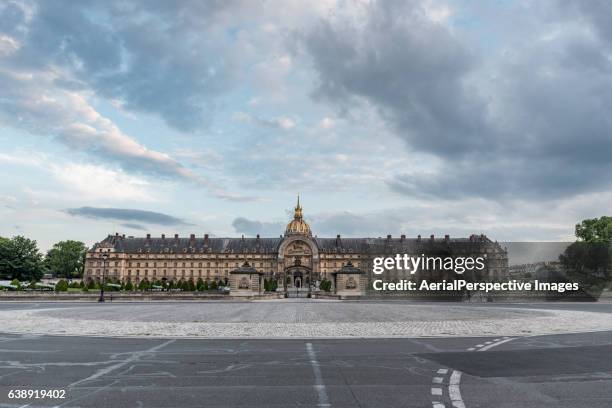 hotel des invalides, paris, france - hotel des invalides stock pictures, royalty-free photos & images