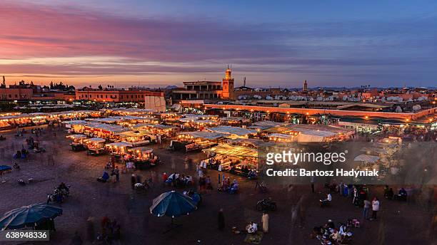 aerial view of  djemaa el fna square, marrakech, morocco. - marrakesh stock pictures, royalty-free photos & images