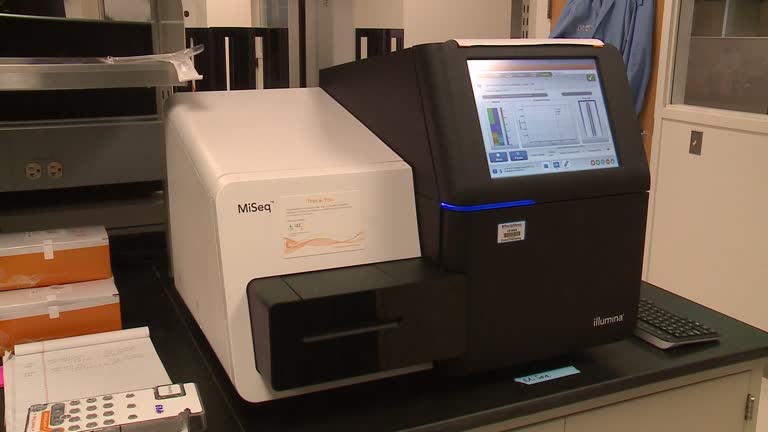 Dna Sequencing Computer Videos and HD Footage - Getty Images