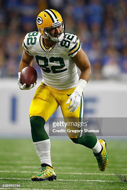 Richard Rodgers of the Green Bay Packers plays against the Detroit Lions at Ford Field on January 1, 2017 in Detroit, Michigan.