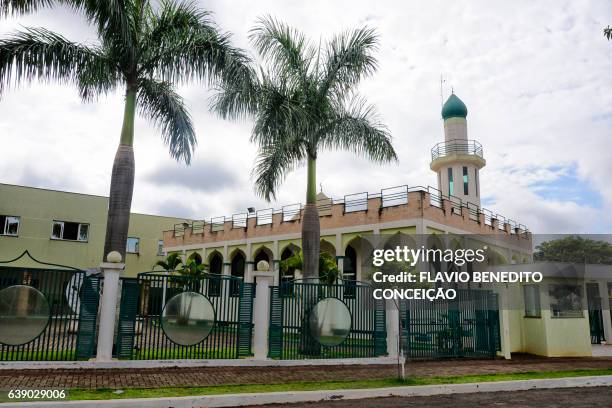 mesquita islâmica em londrina no brasil - estrutura construída stock pictures, royalty-free photos & images