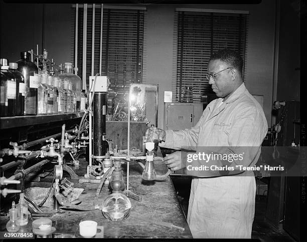 1950s Stril Lab 30 1950s Man In Lab Coat Stock Photos, High-Res Pictures, and Images ...