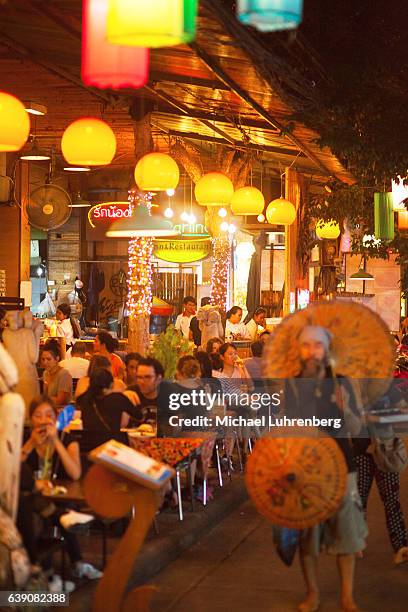 restaurant scene in khao san road - khao san road stock pictures, royalty-free photos & images