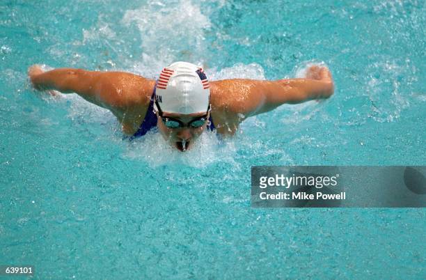 Misty Hyman of the USA pulls up for a breath to win the Gold in the Women's 200 meter Butterfly Finals for the 2000 Sydney Olympics at the Sydney...