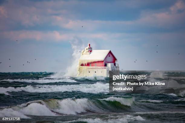 grand haven winter - michigan winter bildbanksfoton och bilder