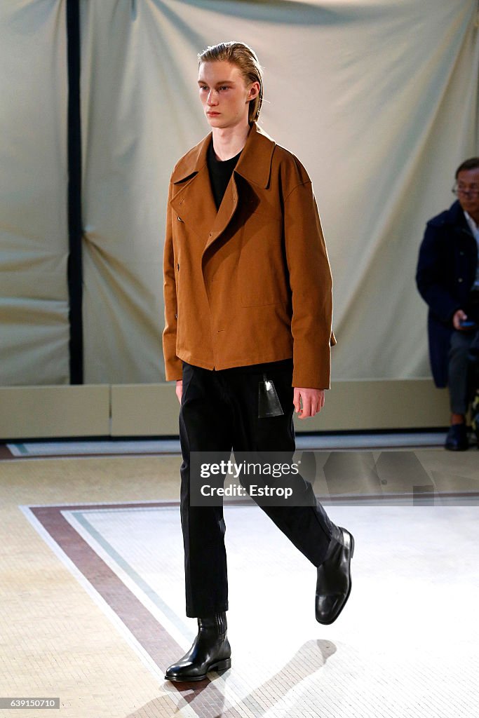 Lemaire : Runway - Paris Fashion Week - Menswear F/W 2017-2018