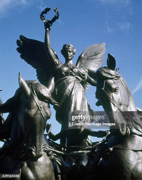 The Wellington Arch, London, c1990-2010. View of the quadriga. Wellington Arch, is a triumphal arch located to the south of Hyde Park in central...