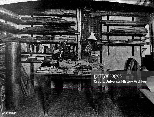 Architects studio at the Sagrada Familia, Cathedral, Barcelona used by the architect Antoni Gaudi 1883 .