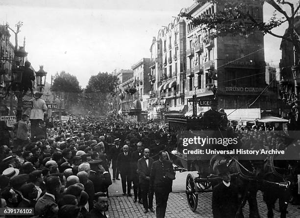 Funeral of the Spanish Architect, Antoni Gaudi .