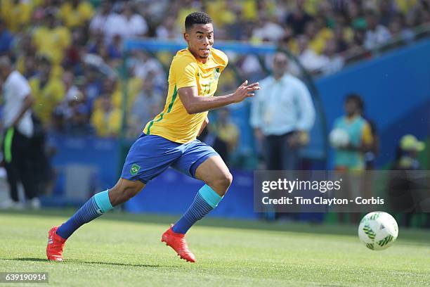 Day 12 Gabriel Jesus of Brazil in action during the Brazil Vs Honduras Men's Semifinal match at Maracana Stadium on August 17, 2016 in Rio de...