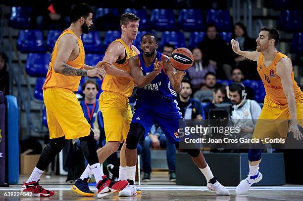Derrick Brown of Anadolu Efes, with the ball during the basketball Turkish Airlines Euroleague match between F.C Barcelona Lassa and Anadolu Efes, on...