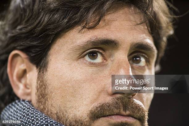 Coach Victor Sanchez del Amo of Real Betis Balompie looks on prior to the La Liga 2016-17 match between Atletico de Madrid vs Real Betis Balompie at...