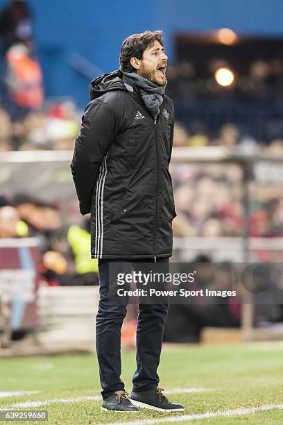 Coach Victor Sanchez del Amo of Real Betis Balompie gives instruction during their La Liga 2016-17 match between Atletico de Madrid vs Real Betis...