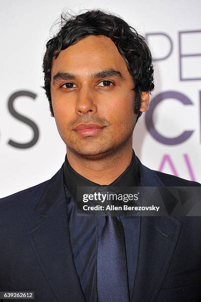 Actor Kunal Nayyar arrives at People's Choice Awards 2017 at Microsoft Theater on January 18, 2017 in Los Angeles, California.