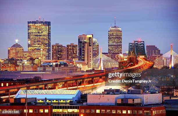 boston skyline - massachusetts stockfoto's en -beelden