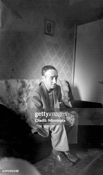 Mr Leonard Boffey at his home in Gerard Gardens, a tenement block in Liverpool city centre. Designed and built in the 1930s by Architect, Sir...