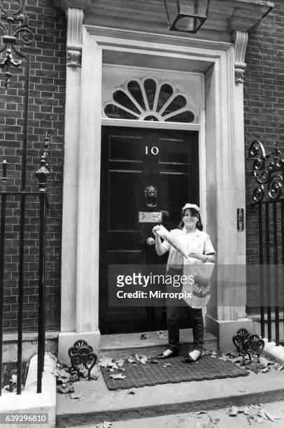Evening Chronicle delivery girl Donna Brown posted the paper to the Prime Minister at Number 10 Downing Street. Donna is a pupil at Heaton Manor...