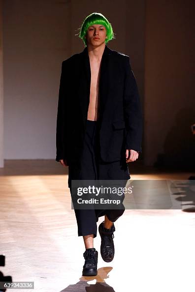 Comme Des Garcons Homme Plus : Runway - Paris Fashion Week - Menswear F/W 2017-2018 Comme Des Garcons Homme Plus : Runway - Paris Fashion Week - Menswear F/W 2017-2018