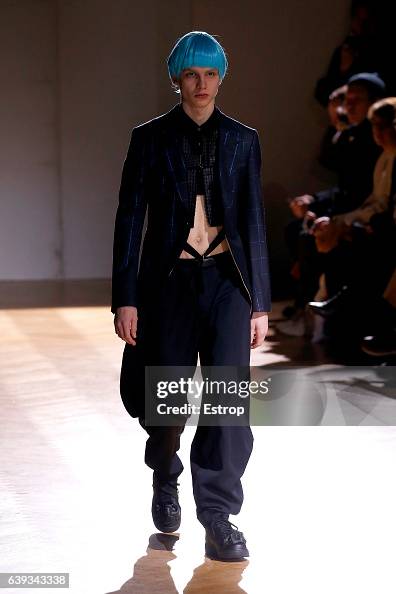Comme Des Garcons Homme Plus : Runway - Paris Fashion Week - Menswear F/W 2017-2018 Comme Des Garcons Homme Plus : Runway - Paris Fashion Week - Menswear F/W 2017-2018